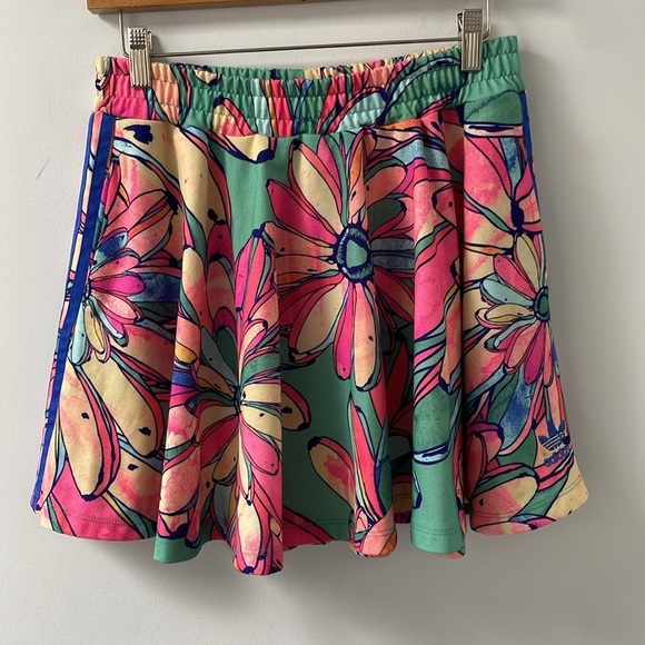 Adidas Originals x Farm Bananas Flared mini Skirt S tropical floral pink NWOT - Picture 5 of 13